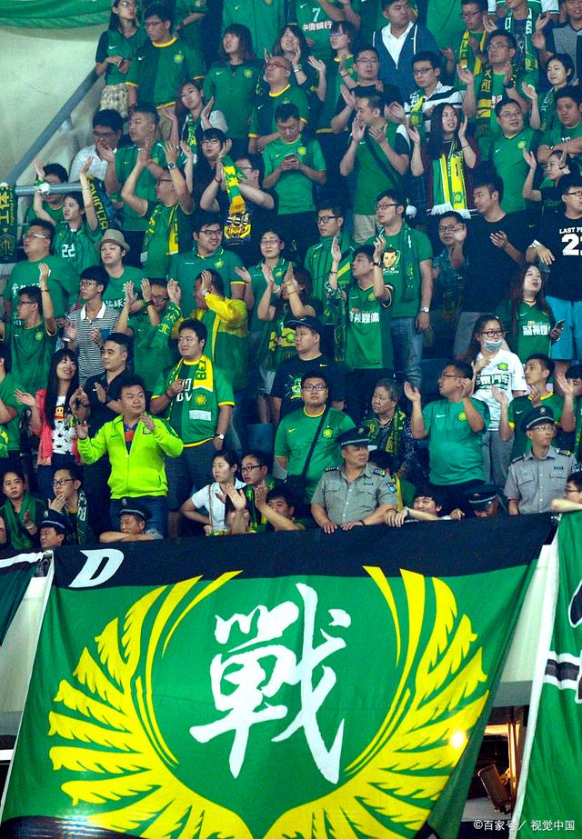 一位名叫何 一位名叫何