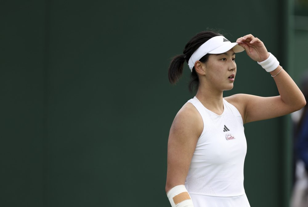 过与国足类 过与国足类